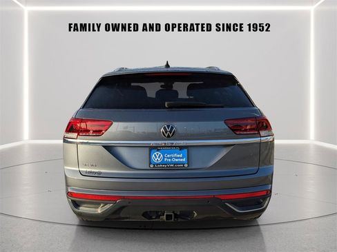 Certified 2023 Volkswagen Atlas Cross Sport SE image 6