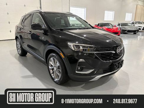 Used 2023 Buick Encore GX Essence w/ Experience Buick Package FWD image 1