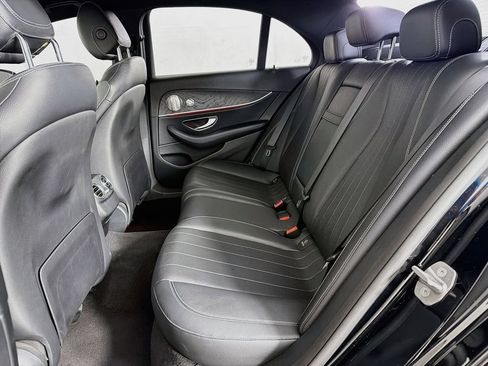 Used 2017 Mercedes-Benz E 300 image 33