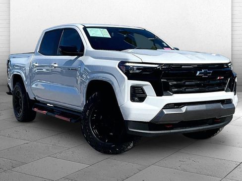 Used 2023 Chevrolet Colorado Z71 w/ Z71 Convenience Package 2 AWD/4WD image 1