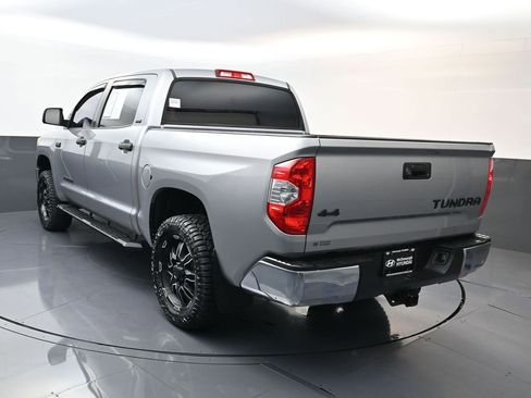 Used 2016 Toyota Tundra SR5 w/ SR5 Upgrade Package AWD/4WD image 8