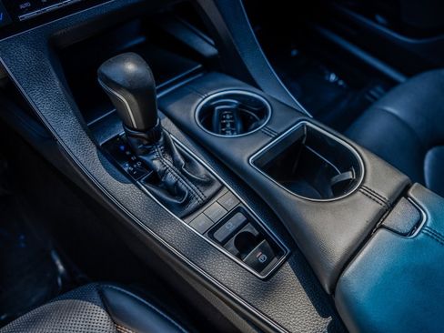 Used 2019 Toyota Avalon Touring w/ All Weather Liner Package FWD image 22