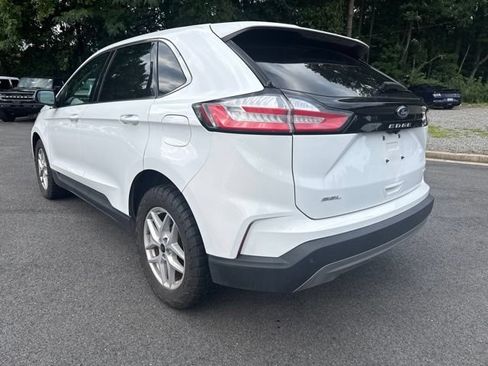 Used 2024 Ford Edge SEL AWD/4WD image 3