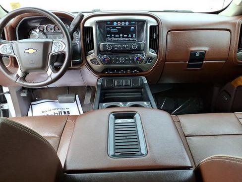 Used 2018 Chevrolet Silverado 1500 High Country AWD/4WD image 9