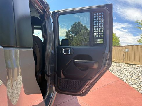 Used 2021 Jeep Gladiator Mojave w/ LED Lighting Group AWD/4WD image 27