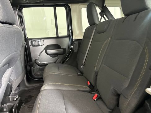Used 2024 Jeep Wrangler Unlimited Sport AWD/4WD image 21