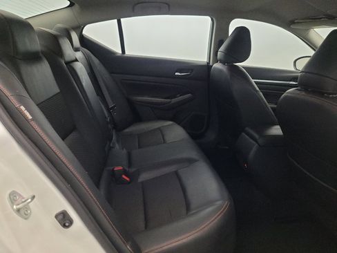Used 2023 Nissan Altima 2.5 SR AWD/4WD image 19