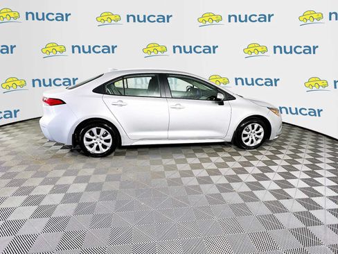 Used 2025 Toyota Corolla LE FWD image 8