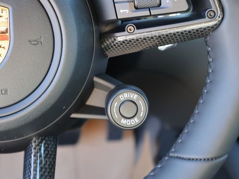 New 2026 Porsche Macan image 31