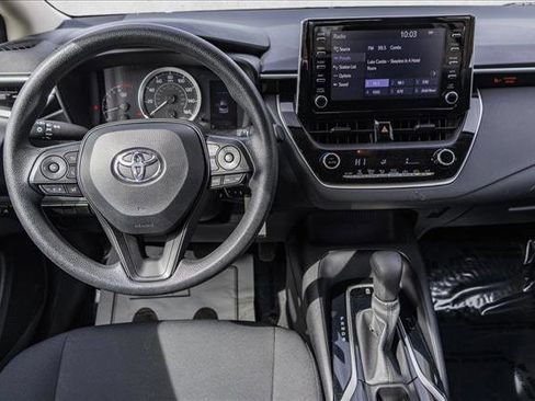 Used 2020 Toyota Corolla LE image 23