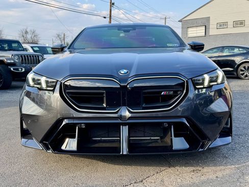 Used 2026 BMW M5 w/ Carbon Package AWD/4WD image 2