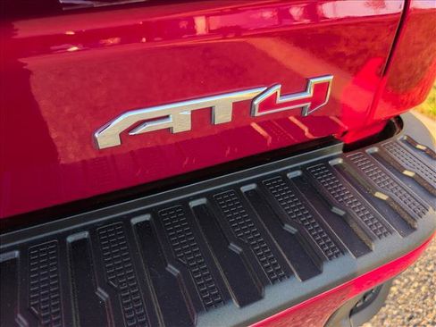 Used 2024 GMC Sierra 1500 AT4 w/ Technology Package image 6