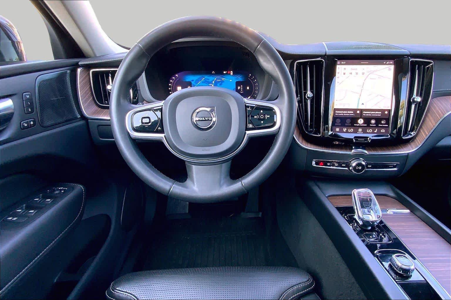 Used 2023 Volvo XC60 B6 Ultimate w/ Protection Package Premier AWD/4WD image 6
