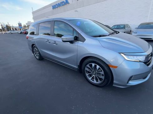 Certified 2023 Honda Odyssey EX-L image 2