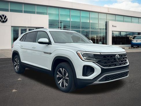 New 2026 Volkswagen Atlas Cross Sport SE image 3