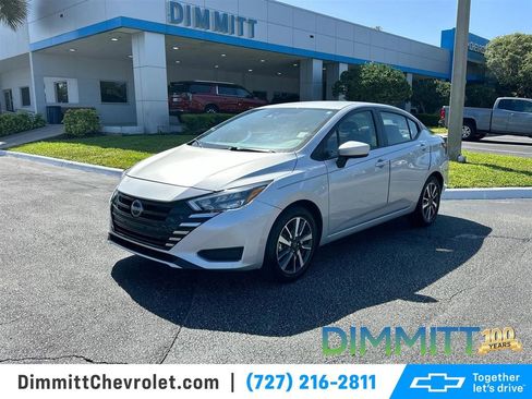 Used 2025 Nissan Versa SV FWD image 1