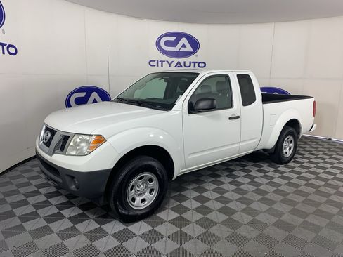 Used 2019 Nissan Frontier S RWD image 7