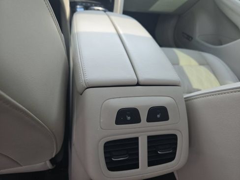 Used 2022 Buick Envision Avenir w/ Technology Package II AWD/4WD image 11