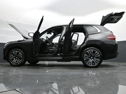 Used 2025 BMW X3 xDrive30i w/ Premium Package AWD/4WD image 34