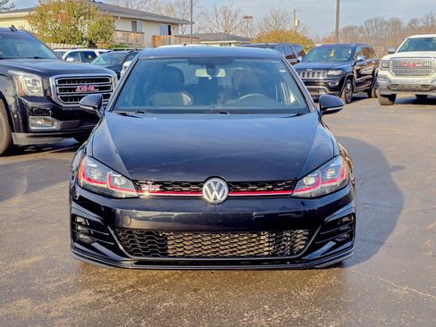 Used 2019 Volkswagen GTI SE image 3