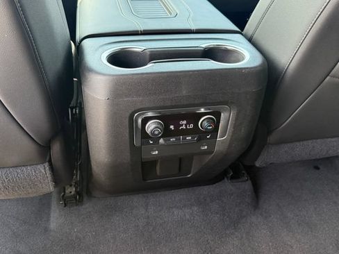Used 2021 Chevrolet Tahoe Premier w/ Premium Package RWD image 28