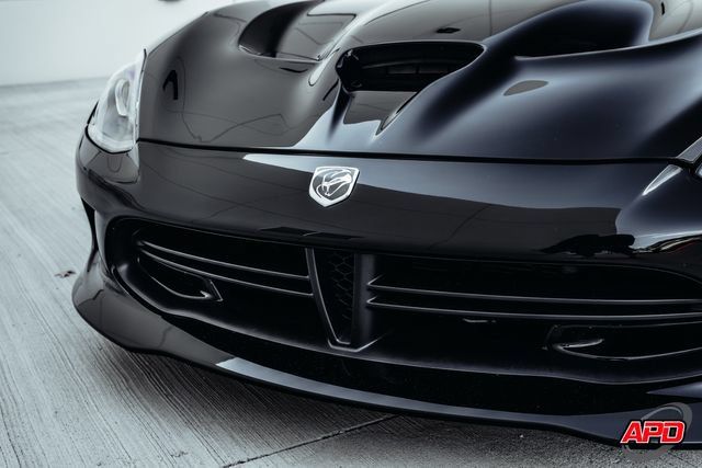 Used 2014 SRT Viper GTS w/ GTS Laguna Interior Package RWD image 27