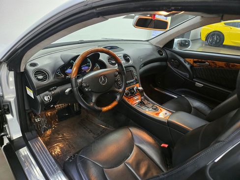 Used 2007 Mercedes-Benz SL 600 image 12