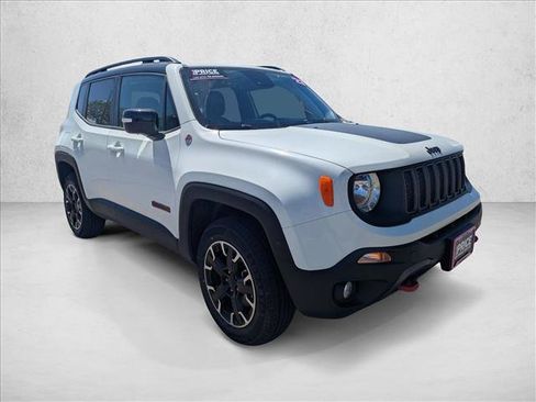 Used 2023 Jeep Renegade Trailhawk AWD/4WD image 3