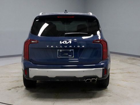 Used 2025 Kia Telluride S image 11