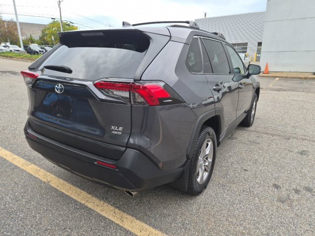 Used 2022 Toyota RAV4 XLE w/ Convenience Package AWD/4WD image 8