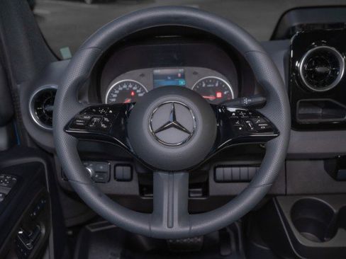 New 2026 Mercedes-Benz Sprinter 2500 image 21
