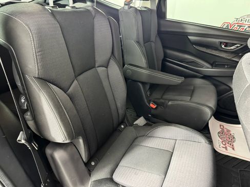Used 2024 Subaru Ascent Premium w/ Convenience Package image 37