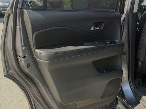 Used 2017 Honda Pilot Touring image 43