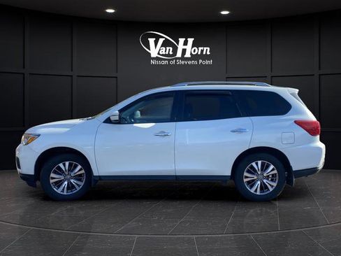 Used 2019 Nissan Pathfinder S image 28
