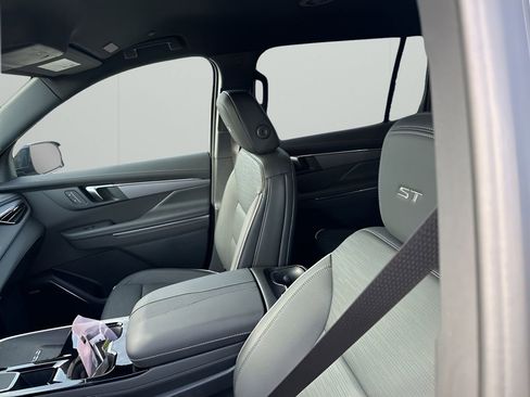 New 2026 Buick Enclave Sport Touring w/ LPO, Floor Liner Package image 27