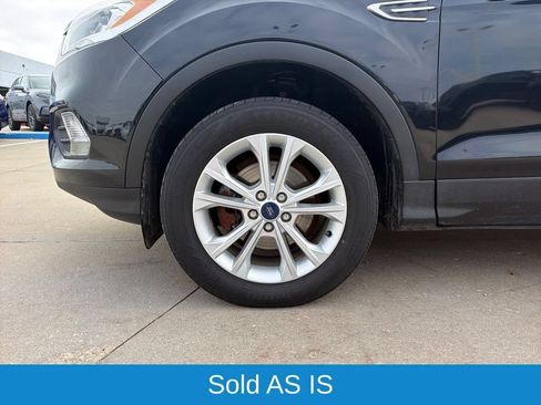 Used 2017 Ford Escape SE w/ Equipment Group 201A FWD image 25