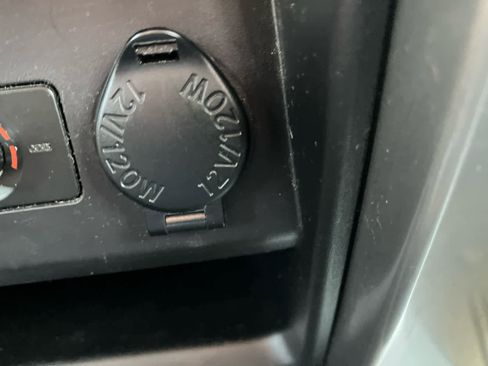 Used 2017 Toyota 4Runner Limited image 33