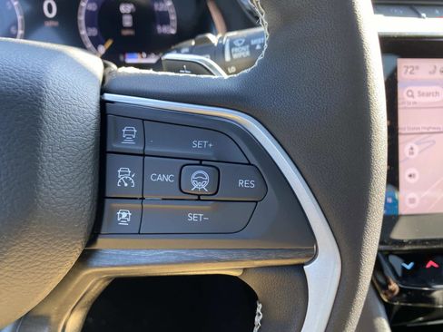 New 2026 Jeep Grand Cherokee Altitude image 14