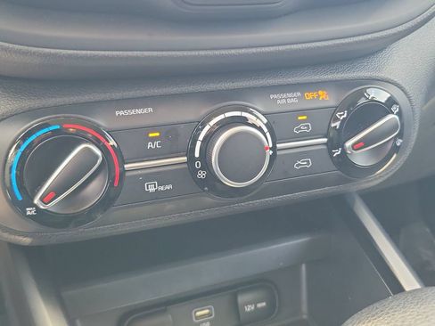 Used 2024 Kia Soul LX w/ Option Group 015 FWD image 23