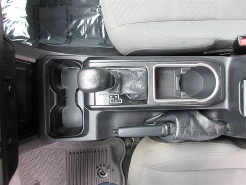 Used 2021 Toyota Tacoma SR image 13