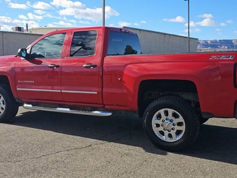 Used 2015 Chevrolet Silverado 2500 LT w/ Z71 Package, Off-Road AWD/4WD image 6
