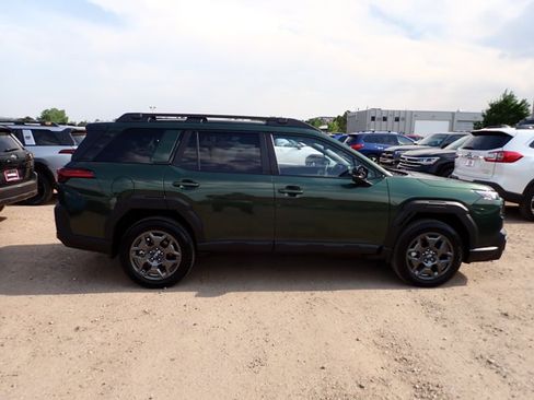 Used 2026 Subaru Outback Premium AWD/4WD image 5
