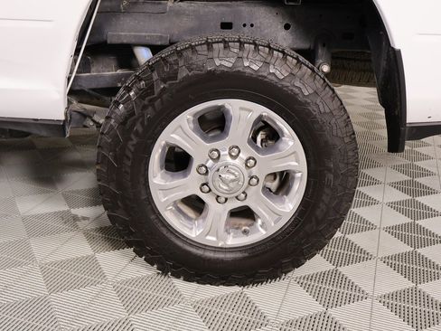 Used 2024 RAM 2500 Big Horn w/ Off Road Package image 17