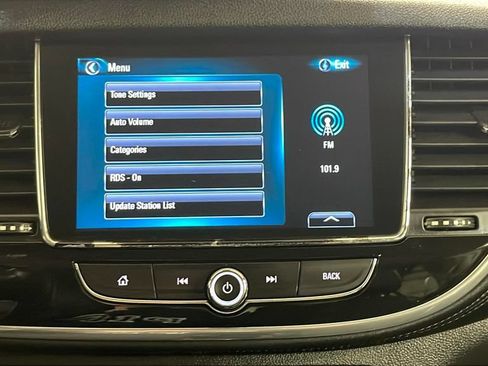 Used 2020 Buick Encore Preferred FWD image 25