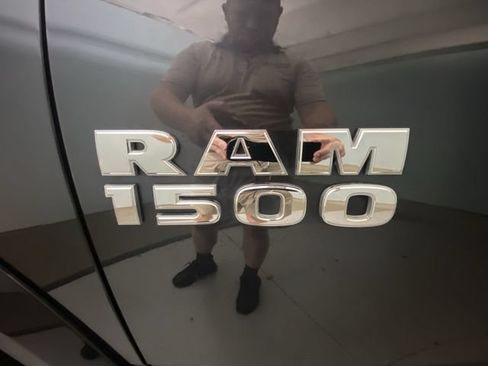 Used 2017 RAM 1500 Laramie RWD image 25