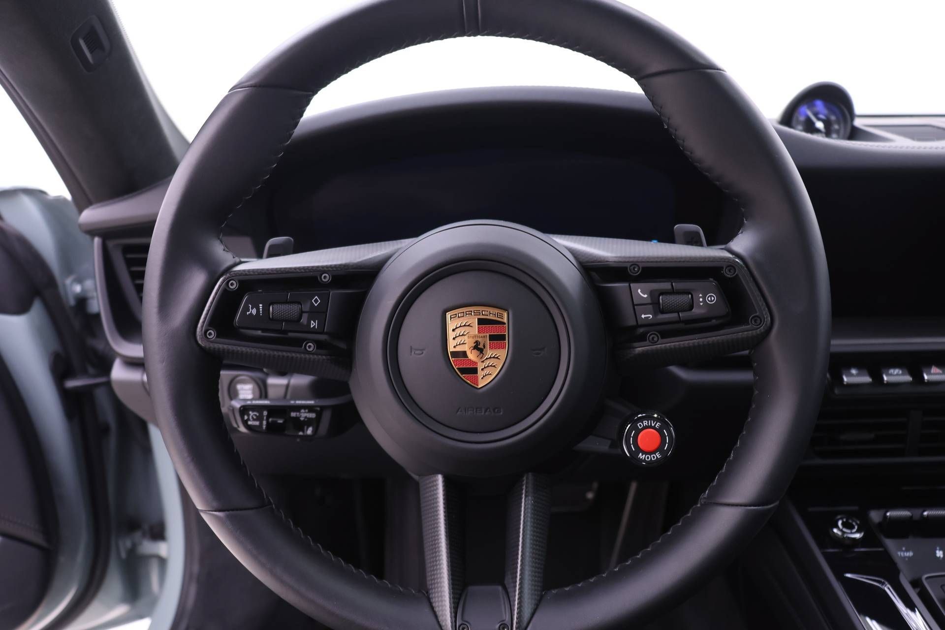 Used 2025 Porsche 911 Carrera 4 GTS AWD/4WD image 19