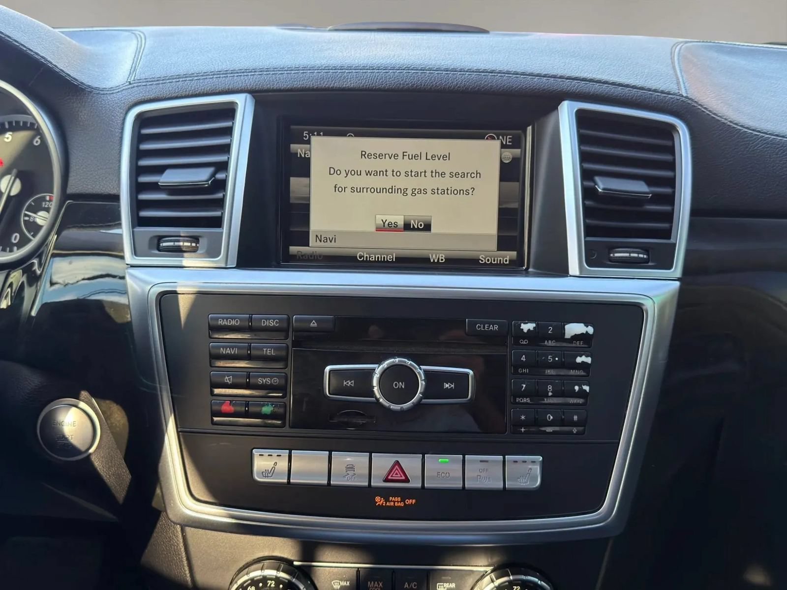 Used 2015 Mercedes-Benz GL 450 4MATIC w/ Parking Assist Package image 17