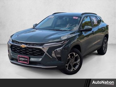 Used 2025 Chevrolet Trax LT