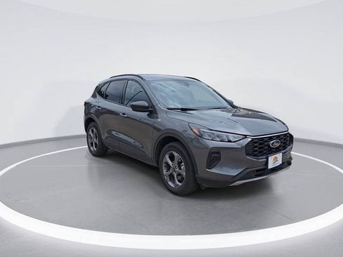 Used 2025 Ford Escape ST-Line AWD/4WD image 2