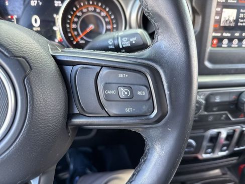 Used 2021 Jeep Wrangler Sport S image 25